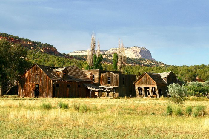 where did matt dillon live on gunsmoke